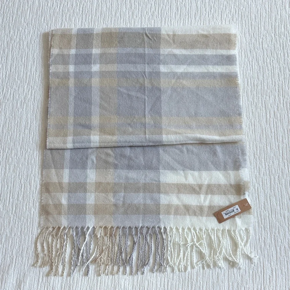 Steve Madden Ivory Plaid Scarf NWT